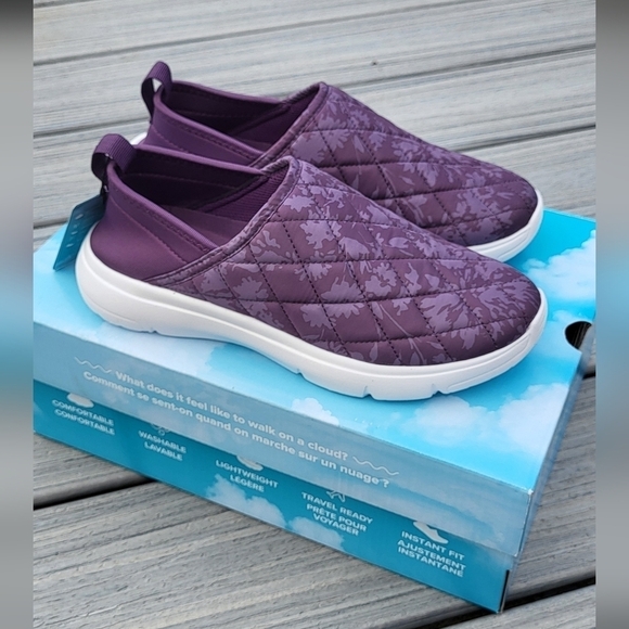 VB Cloud Purple Tonal Floral Convertible Slip On Sneaker - Picture 2 of 10